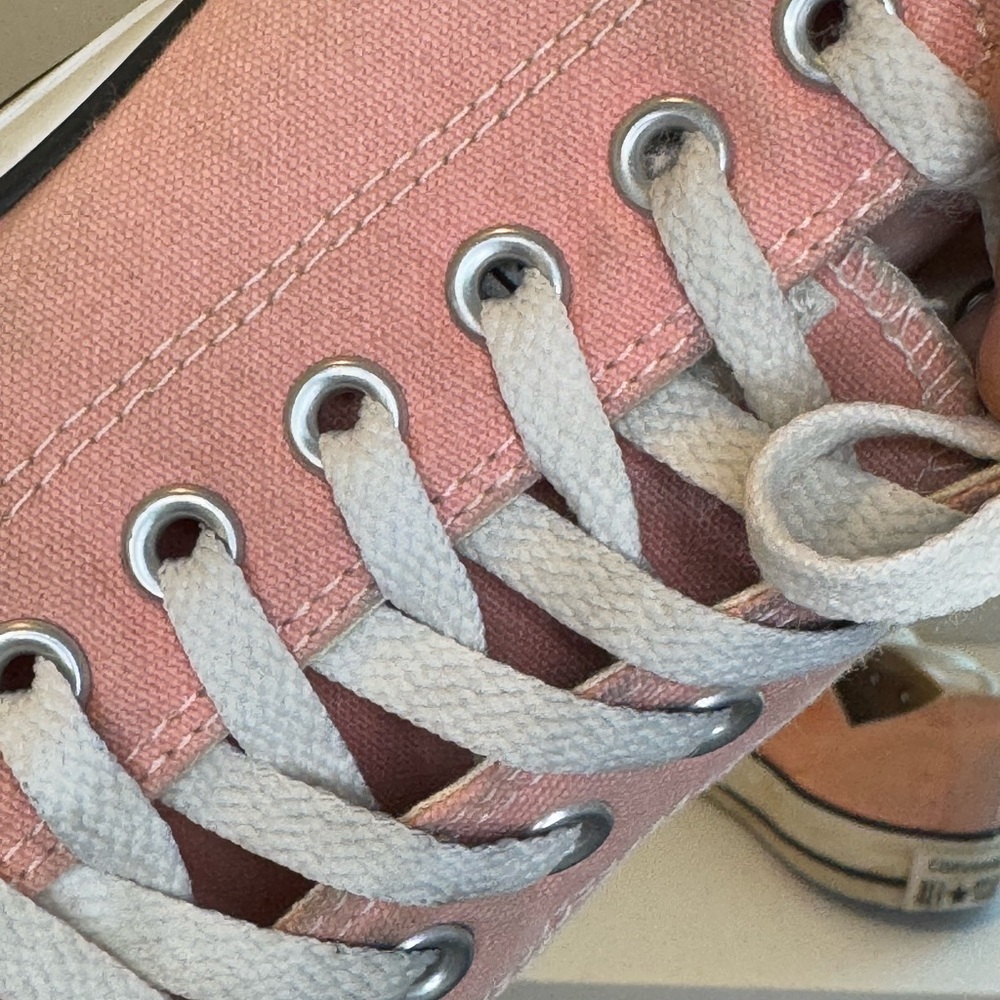 Pink converse